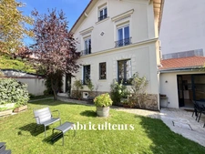 Maison familiale avec jardin verdoyant sans vis-à-vis vendu à Courbevoie (92400)
