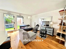 Triplex 4 chambres, 2 espaces extérieurs, box à proximité du Parc André Malraux- rue Salvador Allende, Nanterre