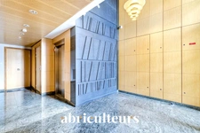Charmant studio  30 m² avec balcon – Courbevoie (92400)
