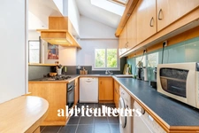 AUVERS SUR OISE / CENTRE VILLE - MAISON AVEC DEPENDANCE ET JARDIN - 8 PIECES - 4 CHAMBRES - 155 M2 - 620.000 €