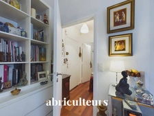 Appartement avec rénovation récente vendu à PARIS 15e (75015)