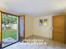 NANTERRE CENTRE VILLE<span></span>MAISON 84 m2<span></span>3 CHAMBRES<span></span>TERRAIN 253 m2<span></span>519.000 €