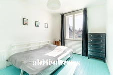 AUVERS SUR OISE / CENTRE VILLE - MAISON AVEC DEPENDANCE ET JARDIN - 8 PIECES - 4 CHAMBRES - 155 M2 - 620.000 €