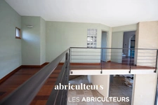 Villa  10 pièces  6 chambres  300 m²<span></span>Sèvres