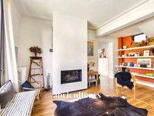 Maison familiale avec jardin verdoyant sans vis-à-vis – Centre de Courbevoie