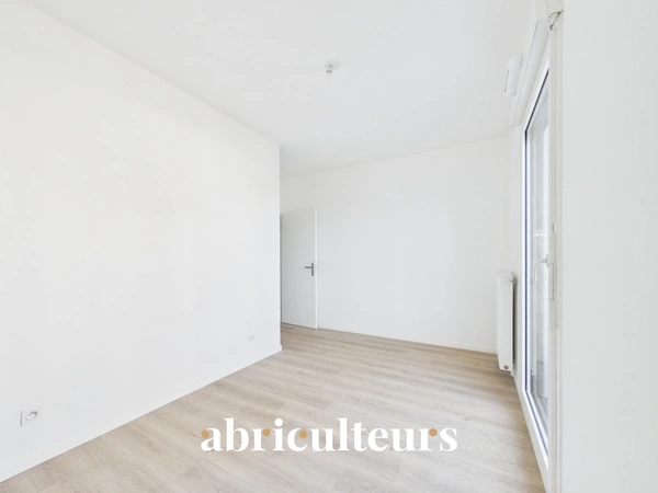 Appartement familial T5 de 91 m² avec terrasses et parkings<span></span>Colombes (92700)