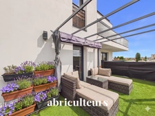 Appartement 3 pièces 72 m²<span></span>Terrasse 41 m²<span></span>Colombes