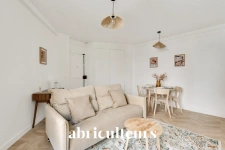 Coup de Cœur<span></span>Courbevoie : 2 pièces  "clé en main" entièrement rénové