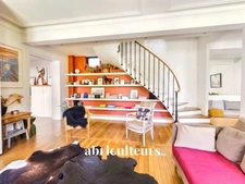 Maison familiale avec jardin verdoyant sans vis-à-vis – Centre de Courbevoie