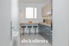 Dernier étage avec vue exceptionnelle sur La Défense – Superbe T4 familial à Courbevoie