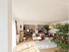 Grand loft indépendant de 176 m² – Colombes Centre-Gare