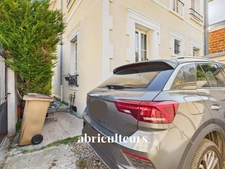 Maison rénovée en 2022 avec jardin vendu à Colombes (92700)
