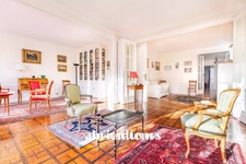 PARIS 16 / AUTEUIL - DUPLEX AVEC BALCON - 8 PIECES - 5 CHAMBRES - 1 BUREAU - 171 m2 - 1.890.000