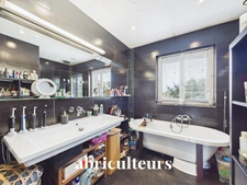 Belle maison contemporaine T7 de 185m²  avec dépendance, terrasse et jardin arboré de 500m² –  Garage  - Colombes (92400)
