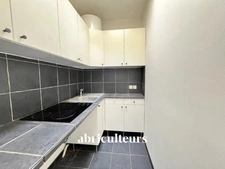 Appartement 3 pièces, dernier étage – Rue Michel-Ange Paris 16e