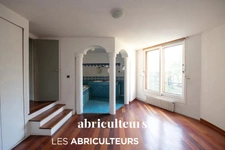 Villa  10 pièces  6 chambres  300 m²<span></span>Sèvres