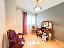 Epinay sur Seine limite Enghien les Bains <span></span>4 pièces avec balcon<span></span>Parking