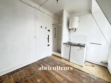 Studio lumineux à rénover 6ème étage avec ascenseur vendu à Paris  16ème (75116)
