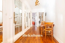 PARIS 16 / AUTEUIL - DUPLEX AVEC BALCON - 8 PIECES - 5 CHAMBRES - 1 BUREAU - 171 m2 - 1.890.000