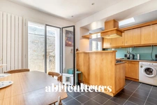 AUVERS SUR OISE / CENTRE VILLE - MAISON AVEC DEPENDANCE ET JARDIN - 8 PIECES - 4 CHAMBRES - 155 M2 - 620.000 €