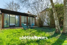 AUVERS SUR OISE / CENTRE VILLE - MAISON AVEC DEPENDANCE ET JARDIN - 8 PIECES - 4 CHAMBRES - 155 M2 - 620.000 €