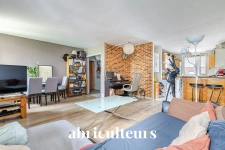 Appartement 3 pièces de 77 m²<span></span>Dernier étage<span></span>Gennevilliers