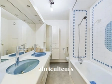 Triplex 4 chambres, 2 espaces extérieurs, box à proximité du Parc André Malraux- rue Salvador Allende, Nanterre