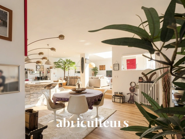 Grand loft indépendant de 176 m²<span></span>Colombes Centre-Gare
