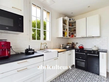 Maison rénovée en 2022 avec jardin vendu à Colombes (92700)