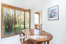 AUVERS SUR OISE / CENTRE VILLE - MAISON AVEC DEPENDANCE ET JARDIN - 8 PIECES - 4 CHAMBRES - 155 M2 - 620.000 €