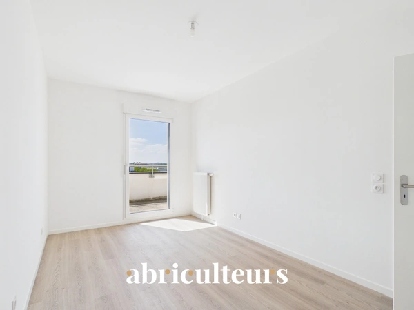 Appartement familial T5 de 91 m² avec terrasses et parkings<span></span>Colombes (92700)