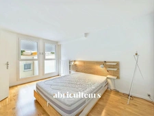 Triplex 4 chambres, 2 espaces extérieurs, box à proximité du Parc André Malraux- rue Salvador Allende, Nanterre