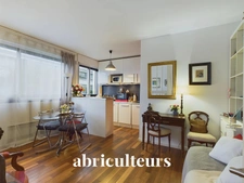 PARIS 15e / JAVEL<span></span>APPARTEMENT 1 PIECE 1 CHAMBRE<span></span>32m2<span></span>310.000 euros