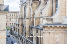 Appartement lumineux et traversant vendu à PARIS 1ER (75001)