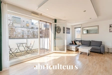 Appartement 3 pièces 66 m²<span></span>Dernier étage lumineux avec deux balcons  et box<span></span>Gennevilliers
