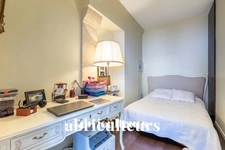 PARIS 1ER<span></span>APPARTEMENT<span></span>3 PIECES<span></span>2 CHAMBRES<span></span>55 M2<span></span>690.000 €