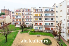 APPARTEMENT 4 PIECES<span></span>3 CHAMBRES<span></span>COLOMBES