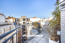 PARIS 16 / AUTEUIL - DUPLEX AVEC BALCON - 8 PIECES - 5 CHAMBRES - 1 BUREAU - 171 m2 - 1.890.000