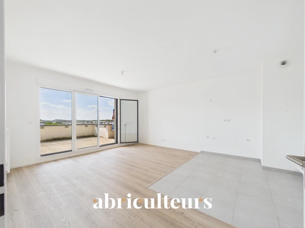 Appartement familial T5 de 91 m² avec terrasses et parkings<span></span>Colombes (92700)