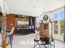 Appartement 3 pièces lumineux avec terrasse, jardin privatif au Cannet
