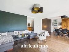 Bel appartement<span></span>115 m²<span></span>5 pièces  avec 3 balcons– Saint-Mandé