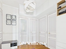 Charmant appartement<span></span>61 m²<span></span>3 pièces<span></span>Saint-Mandé