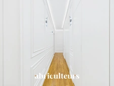 Appartement familial<span></span>188 m²<span></span>7 pièces<span></span>Charme de l'ancien<span></span>Saint-Mandé
