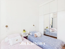 Appartement familial<span></span>188 m²<span></span>7 pièces<span></span>Charme de l'ancien<span></span>Saint-Mandé