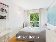 Appartement familial au calme<span></span>101 m²<span></span>4 pièces<span></span>Paris 11e