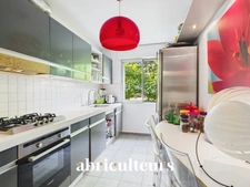 Appartement familial au calme<span></span>101 m²<span></span>4 pièces<span></span>Paris 11e