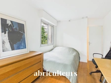 Appartement familial au calme<span></span>101 m²<span></span>4 pièces<span></span>Paris 11e