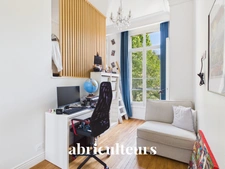 Appartement familial<span></span>188 m²<span></span>7 pièces<span></span>Charme de l'ancien<span></span>Saint-Mandé