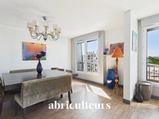 Appartement  en dernier étage - 187 m² au sol - 6 pièces - Charenton-le-Pont