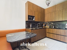 Appartement familial<span></span>188 m²<span></span>7 pièces<span></span>Charme de l'ancien<span></span>Saint-Mandé